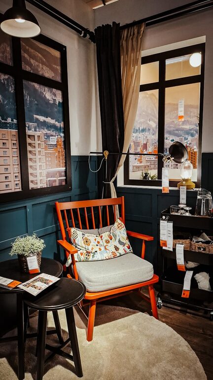 Tips for Creating a Cozy and Inviting Living Room on a Budget